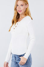 Load image into Gallery viewer, V-neck Eyelet Strap Back Sweater
