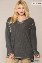 Load image into Gallery viewer, Two-tone Ribbed Tunic Top With Side Slits
