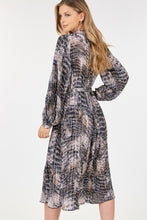 Load image into Gallery viewer, Long Sleeve Pleated Snake Skin Print Midi Dress
