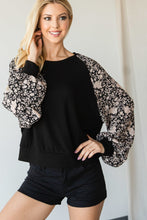 Load image into Gallery viewer, Floral Print Bubble Longsleeve Top
