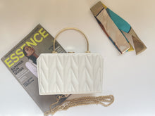Load image into Gallery viewer, Women&#39;s Box Crossbody handbag
