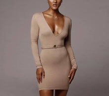 Load image into Gallery viewer, LONG SLEEVE BODY DRESS
